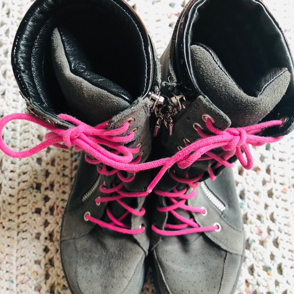 Grey suede Boots with Pink Laces Size 7